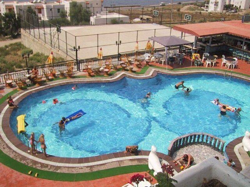 טורגוטריס Violin Apartments מראה חיצוני תמונה