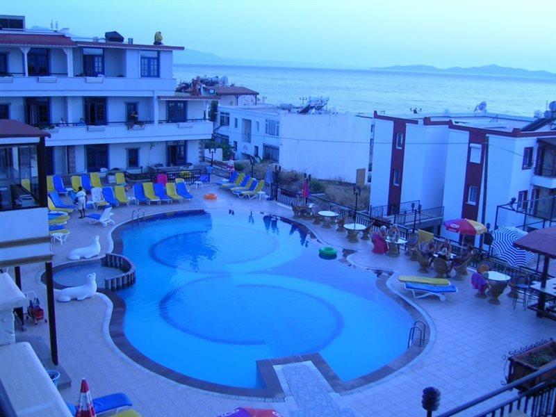 טורגוטריס Violin Apartments מראה חיצוני תמונה